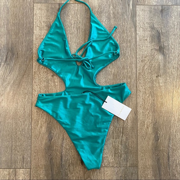 NWT! Lovewave x revolve green cutout one piece - Picture 4 of 5